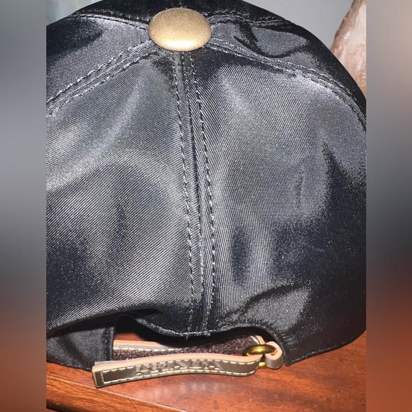 Prada hat - Picture 4 of 7